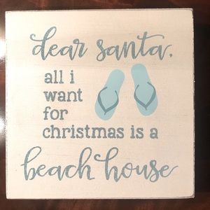 Santa Beach House Decor